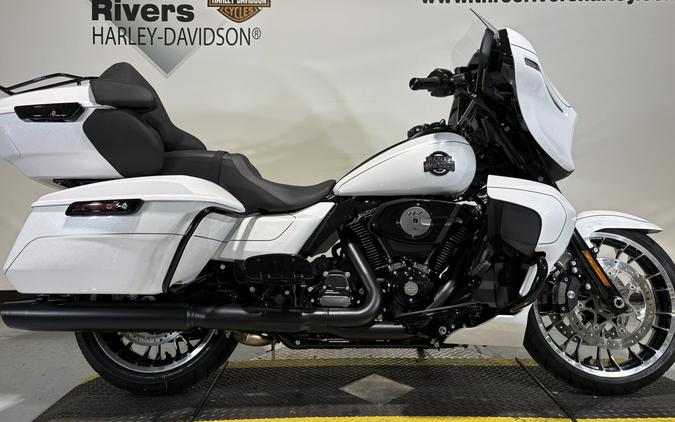 2026 Harley-Davidson® Street Glide Limited White Onyx Pearl Black Trim