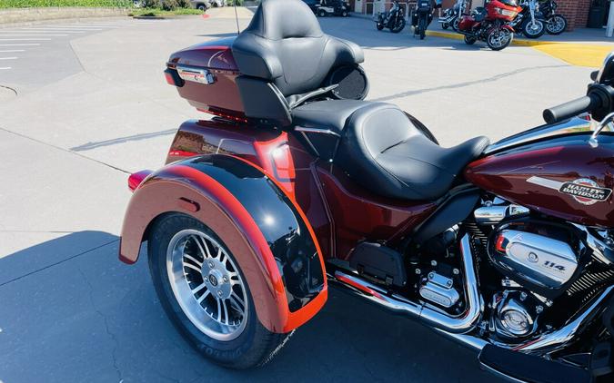 2024 Harley-Davidson Tri Glide Ultra FLHTCUTG