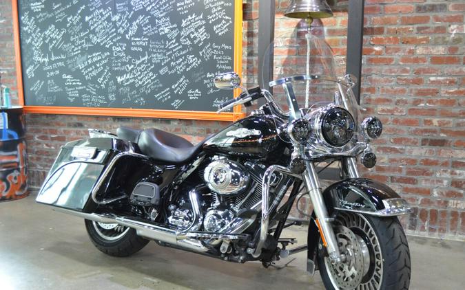 2011 Harley-Davidson Road King FIREFGHTR BLACK