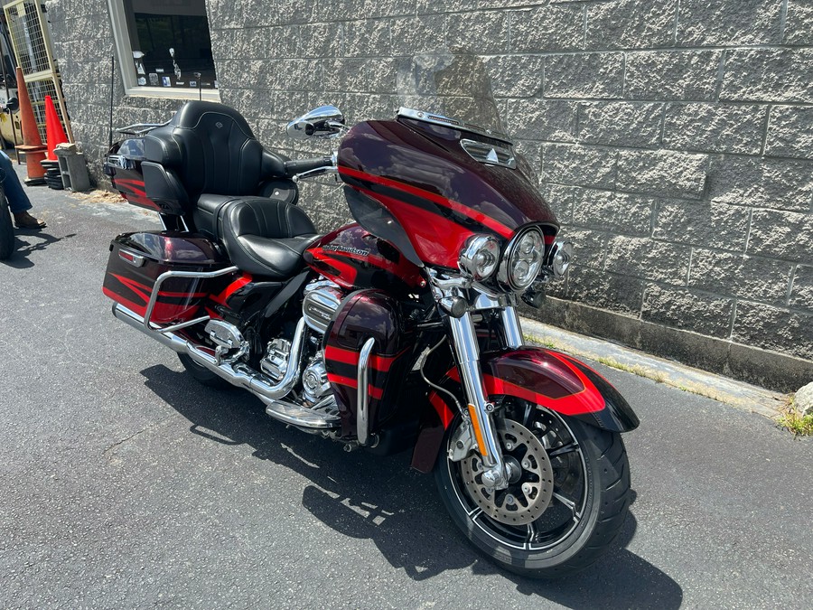 2017 Harley-Davidson CVO™ Limited