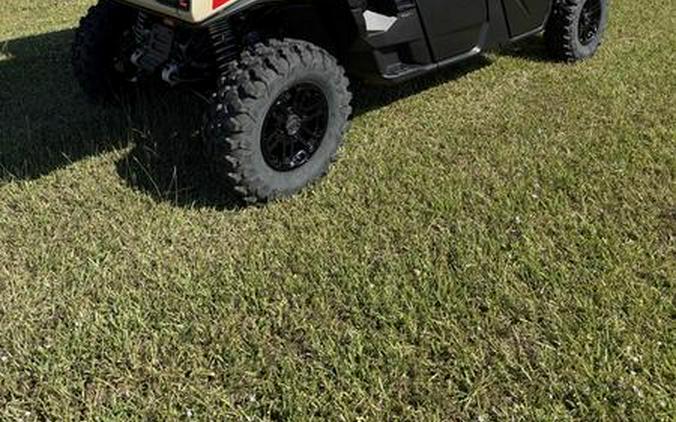 2026 Can-Am® Defender MAX Limited HD11 Desert Tan & Carbon Black