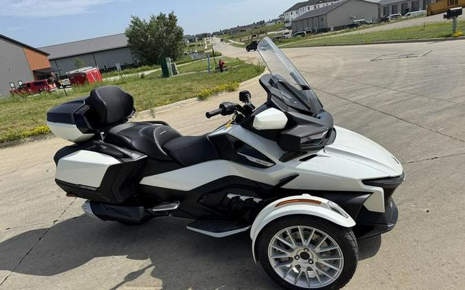 2026 Can-Am® Spyder RT Ltd White
