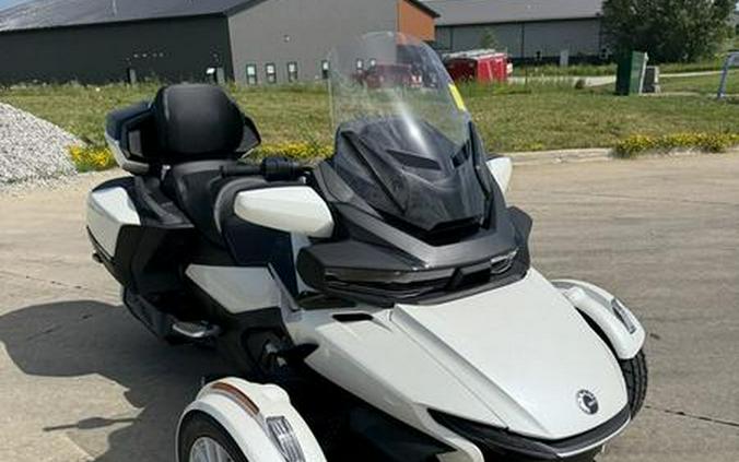 2026 Can-Am® Spyder RT Ltd White