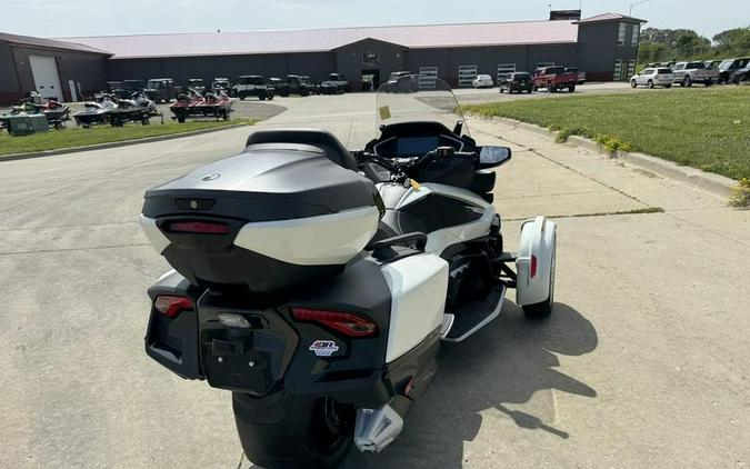 2026 Can-Am® Spyder RT Ltd White