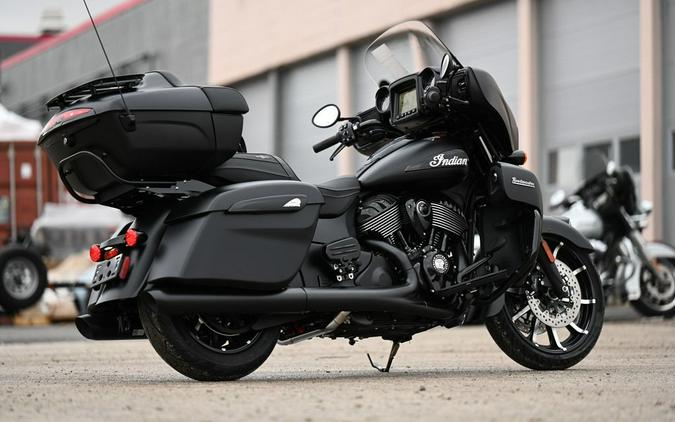 2023 Indian Motorcycle® Roadmaster® Dark Horse® Black Smoke