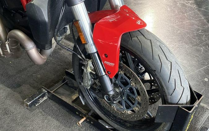 2019 Ducati Monster 821 Ducati Red