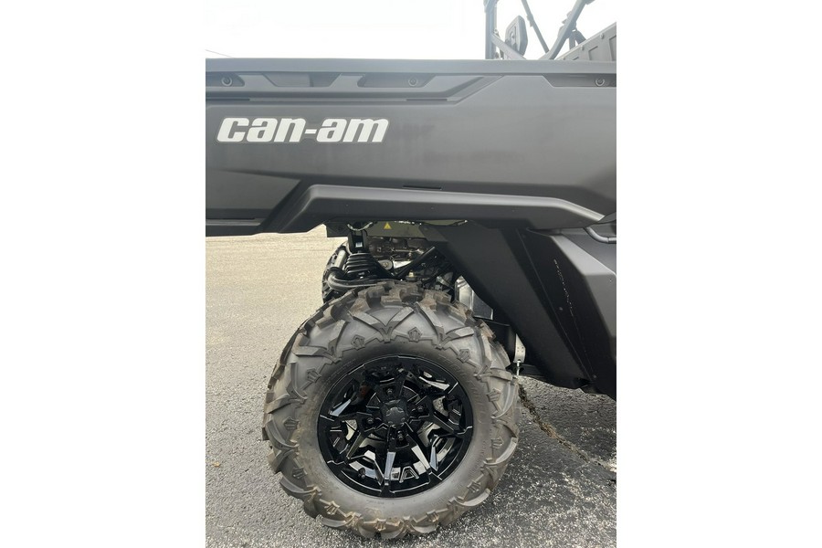 2025 Can-Am SSV DEF MAX DPS 62 HD7 GN 25