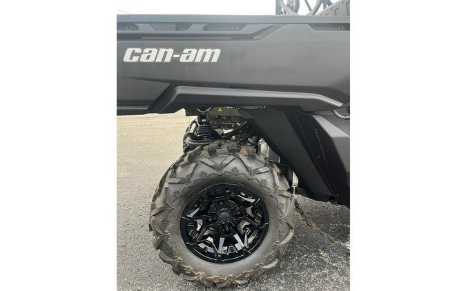 2025 Can-Am SSV DEF MAX DPS 62 HD7 GN 25