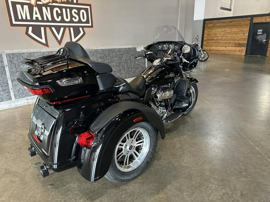 2018 Harley-Davidson® FLHTCUTG - Tri Glide® Ultra