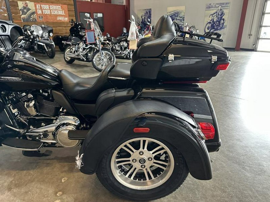 2018 Harley-Davidson® FLHTCUTG - Tri Glide® Ultra