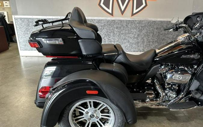 2018 Harley-Davidson® FLHTCUTG - Tri Glide® Ultra