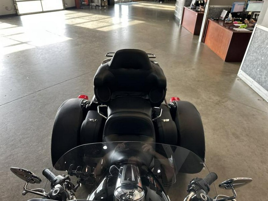 2018 Harley-Davidson® FLHTCUTG - Tri Glide® Ultra