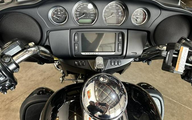 2018 Harley-Davidson® FLHTCUTG - Tri Glide® Ultra