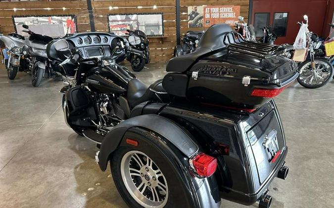 2018 Harley-Davidson® FLHTCUTG - Tri Glide® Ultra