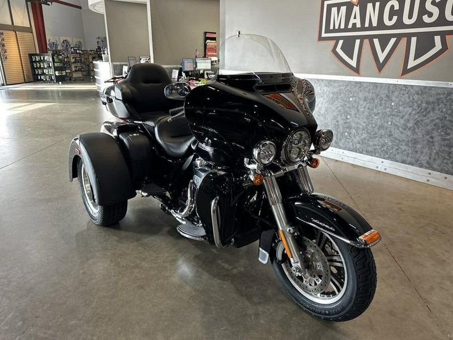 2018 Harley-Davidson® FLHTCUTG - Tri Glide® Ultra