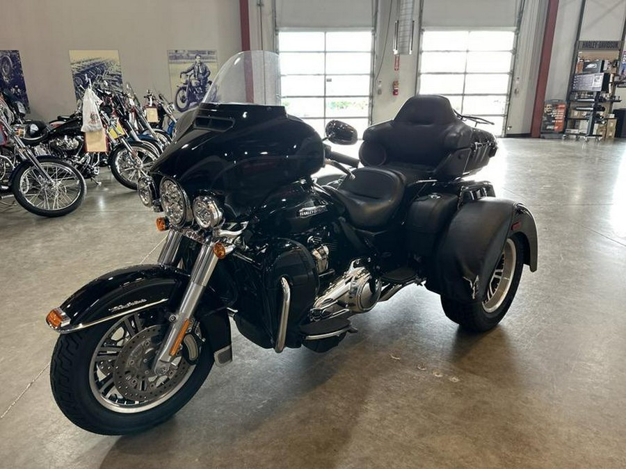 2018 Harley-Davidson® FLHTCUTG - Tri Glide® Ultra