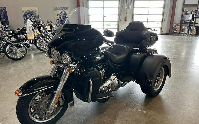 2018 Harley-Davidson® FLHTCUTG - Tri Glide® Ultra