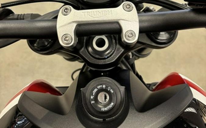 2025 Triumph Trident 660 Diablo RedSapphire Black