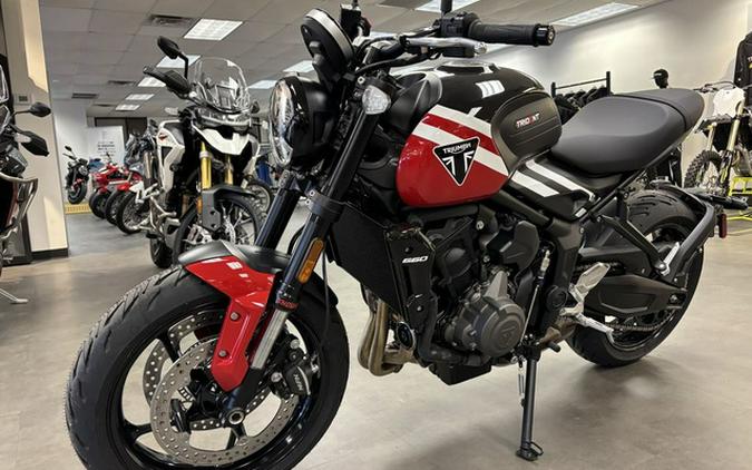 2025 Triumph Trident 660 Diablo RedSapphire Black