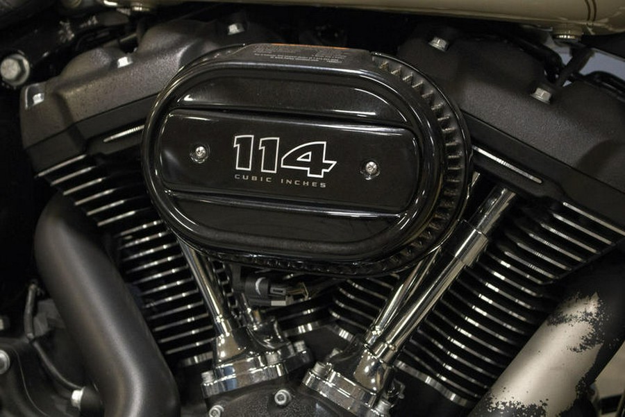 2022 Harley-Davidson® FLHCS - Heritage Classic 114