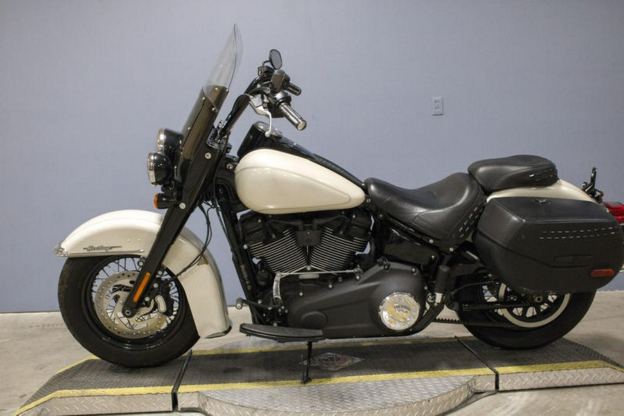 2022 Harley-Davidson® FLHCS - Heritage Classic 114
