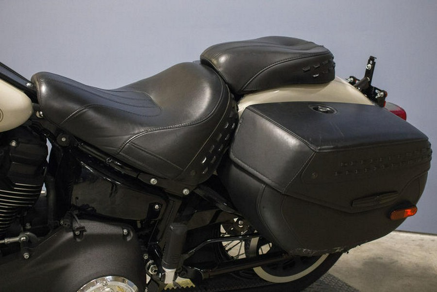 2022 Harley-Davidson® FLHCS - Heritage Classic 114
