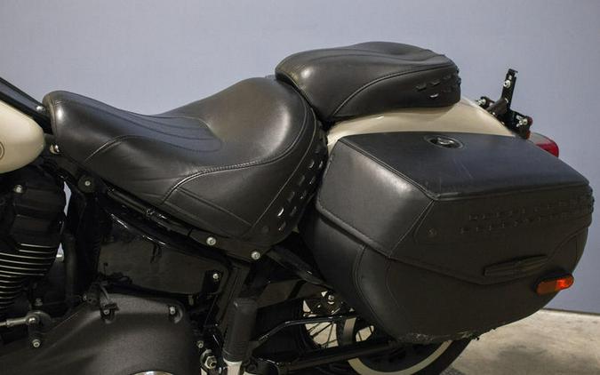 2022 Harley-Davidson® FLHCS - Heritage Classic 114