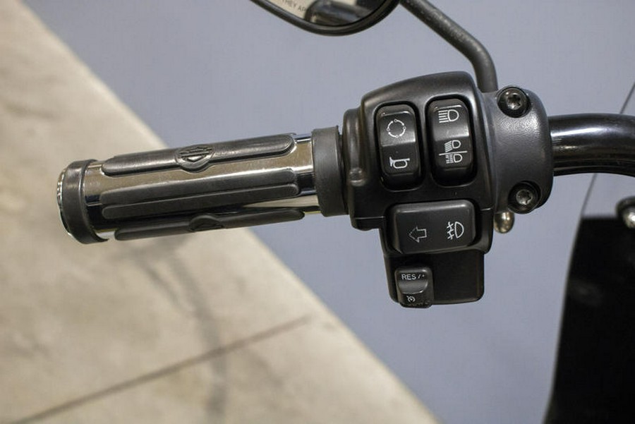 2022 Harley-Davidson® FLHCS - Heritage Classic 114