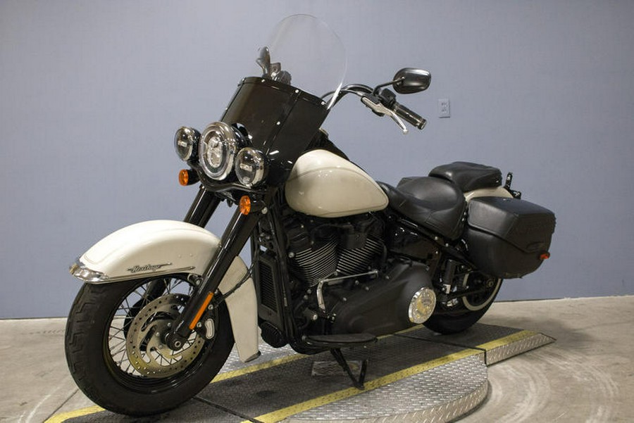 2022 Harley-Davidson® FLHCS - Heritage Classic 114