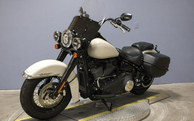 2022 Harley-Davidson® FLHCS - Heritage Classic 114
