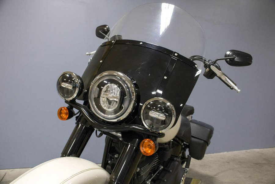 2022 Harley-Davidson® FLHCS - Heritage Classic 114