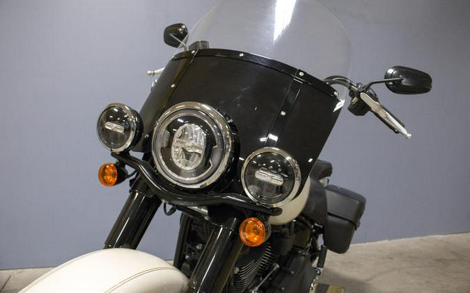 2022 Harley-Davidson® FLHCS - Heritage Classic 114