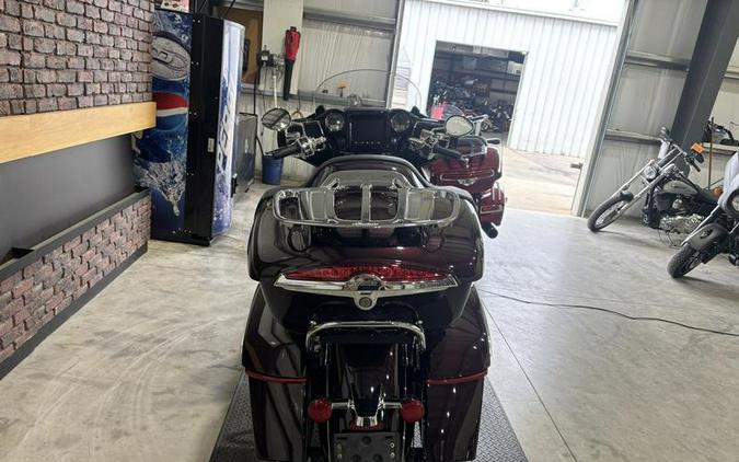 2021 Indian Motorcycle® Roadmaster® Limited Crimson Metallic
