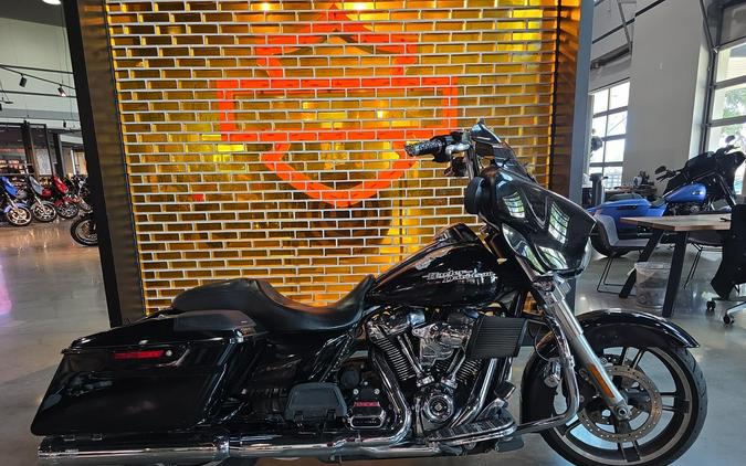 Harley-Davidson® Street Glide® 2018