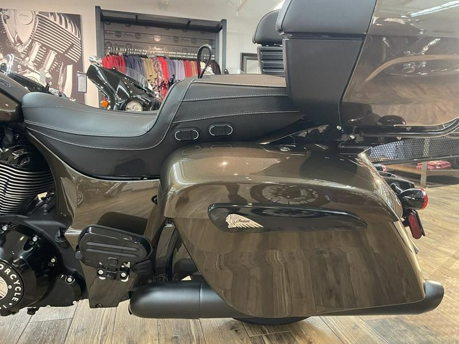 2023 Indian Motorcycle® Roadmaster® Dark Horse®