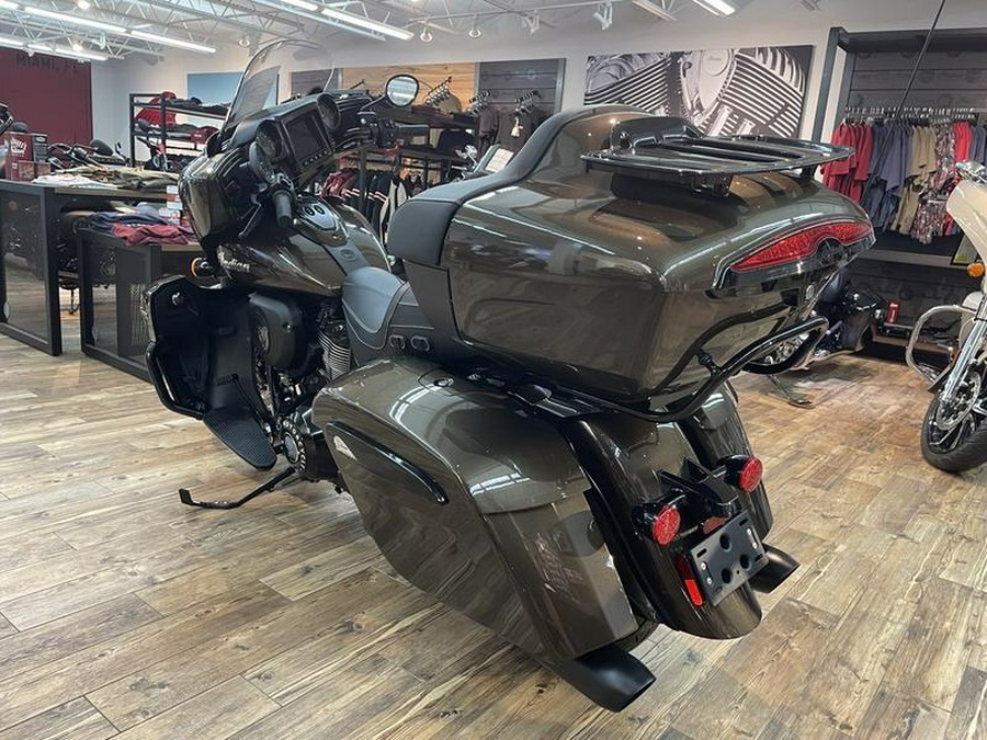 2023 Indian Motorcycle® Roadmaster® Dark Horse®