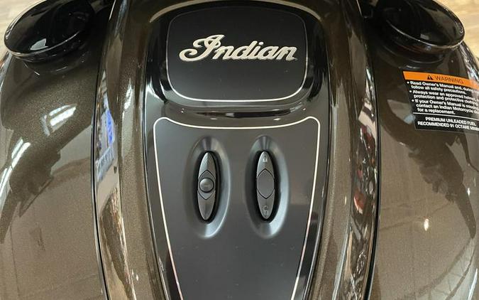 2023 Indian Motorcycle® Roadmaster® Dark Horse®