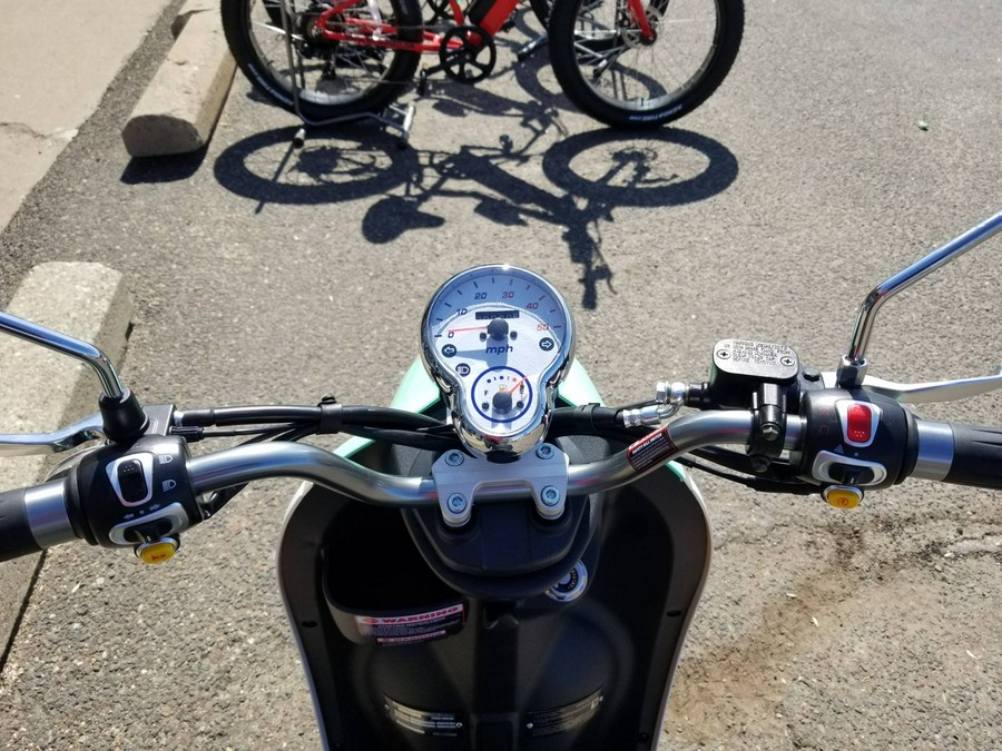 2024 YNGF Escape 49cc Scooter