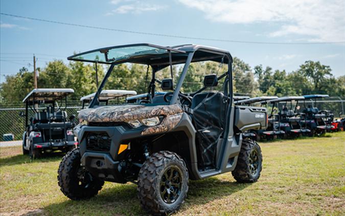 2023 Can-Am Defender DPS HD9