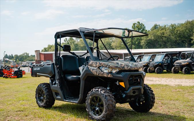 2023 Can-Am Defender DPS HD9