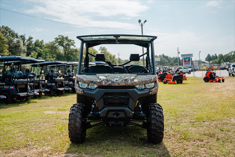 2023 Can-Am Defender DPS HD9