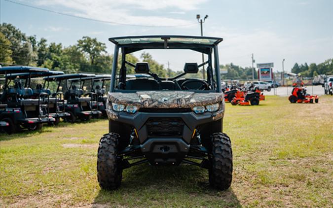 2023 Can-Am Defender DPS HD9