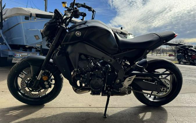 New 2023 YAMAHA MT09 MATTE RAVEN BLACK