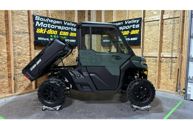 2024 Can-Am Defender DPS HD9