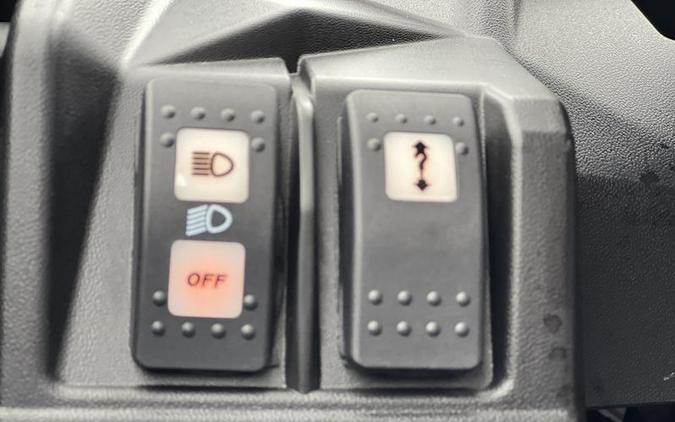 2025 Can-Am® Commander XT-P 1000R