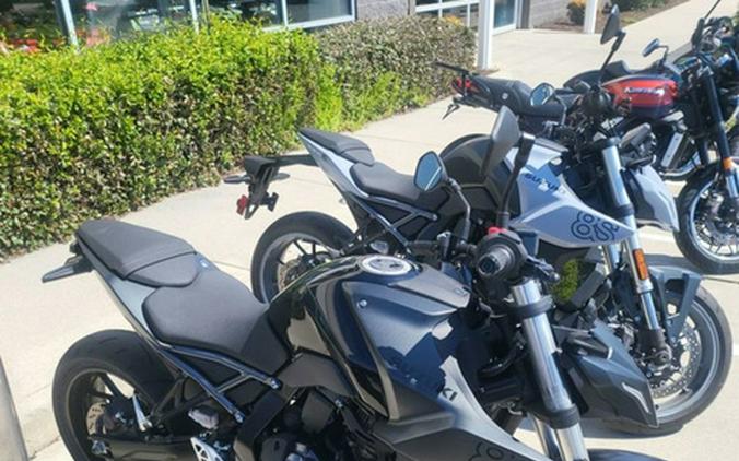 2023 Suzuki GSX 8S