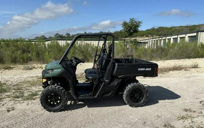 2027 Can-Am Defender DPS HD7