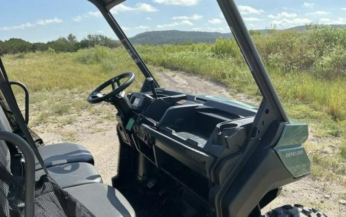 2027 Can-Am Defender DPS HD7