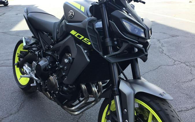 2018 YAMAHA MT-09