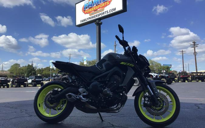 2018 YAMAHA MT-09